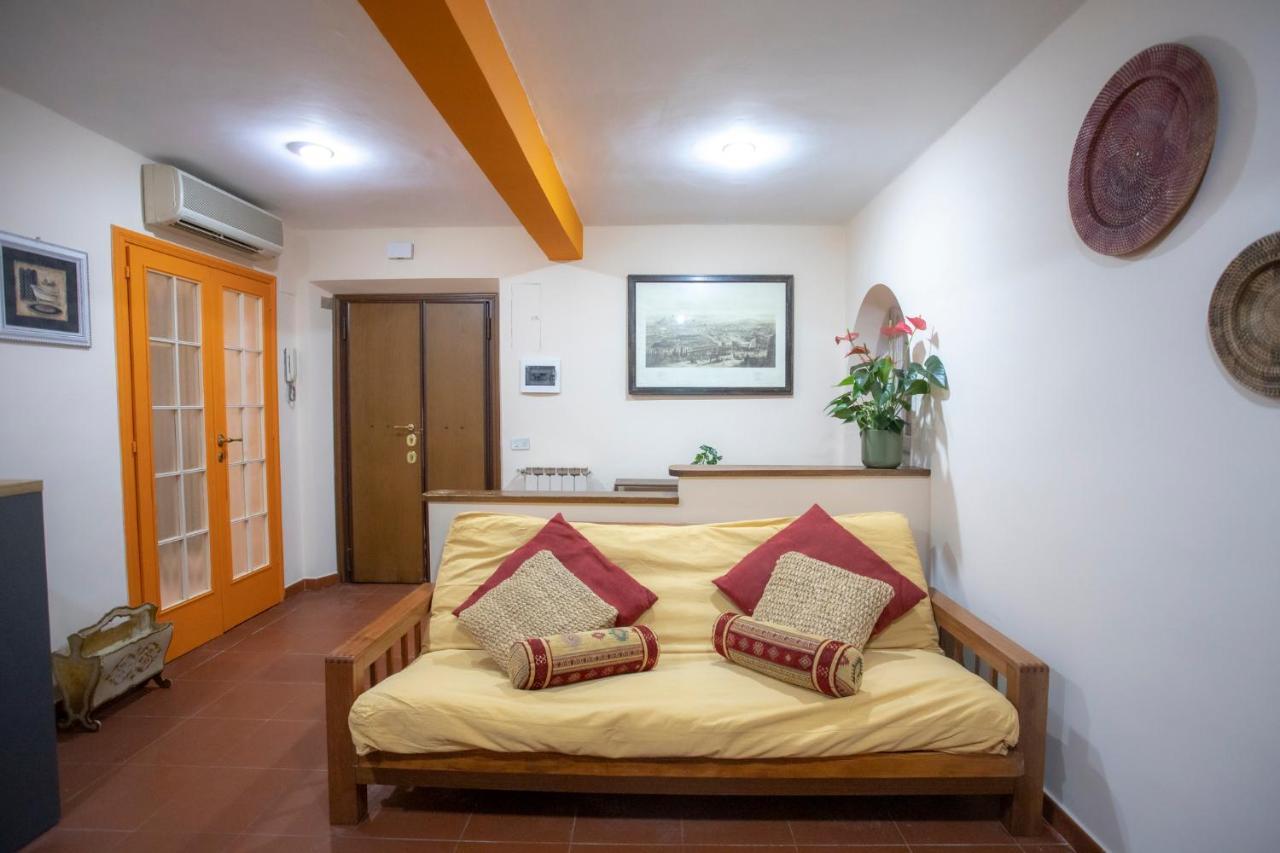 Homehouse Serpenti - Colosseum - Rione Monti ローマ エクステリア 写真