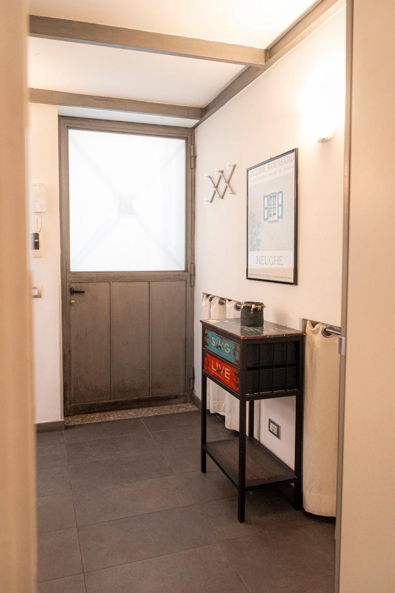 Homehouse Serpenti - Colosseum - Rione Monti ローマ 部屋 写真