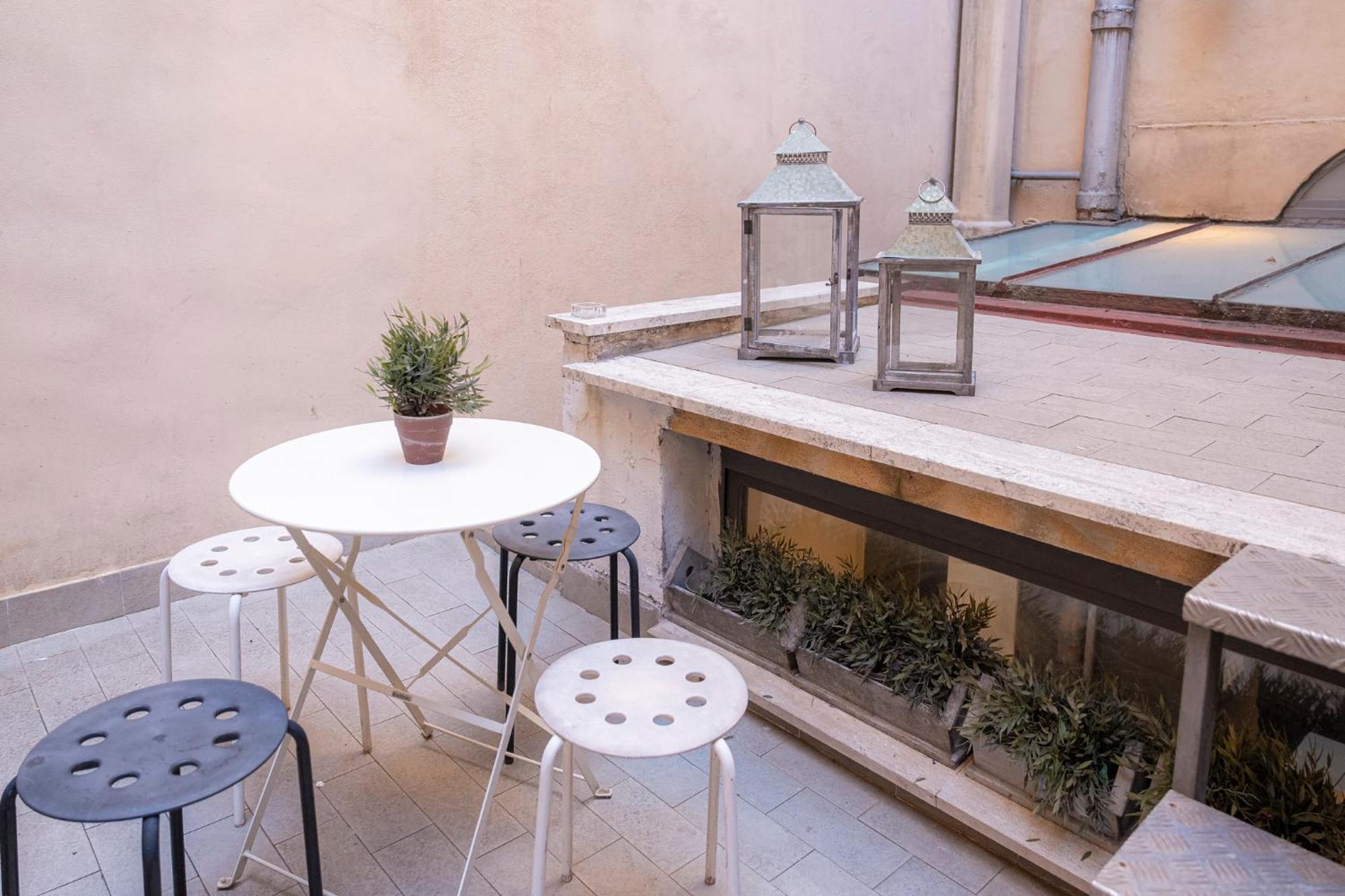 Homehouse Serpenti - Colosseum - Rione Monti ローマ エクステリア 写真