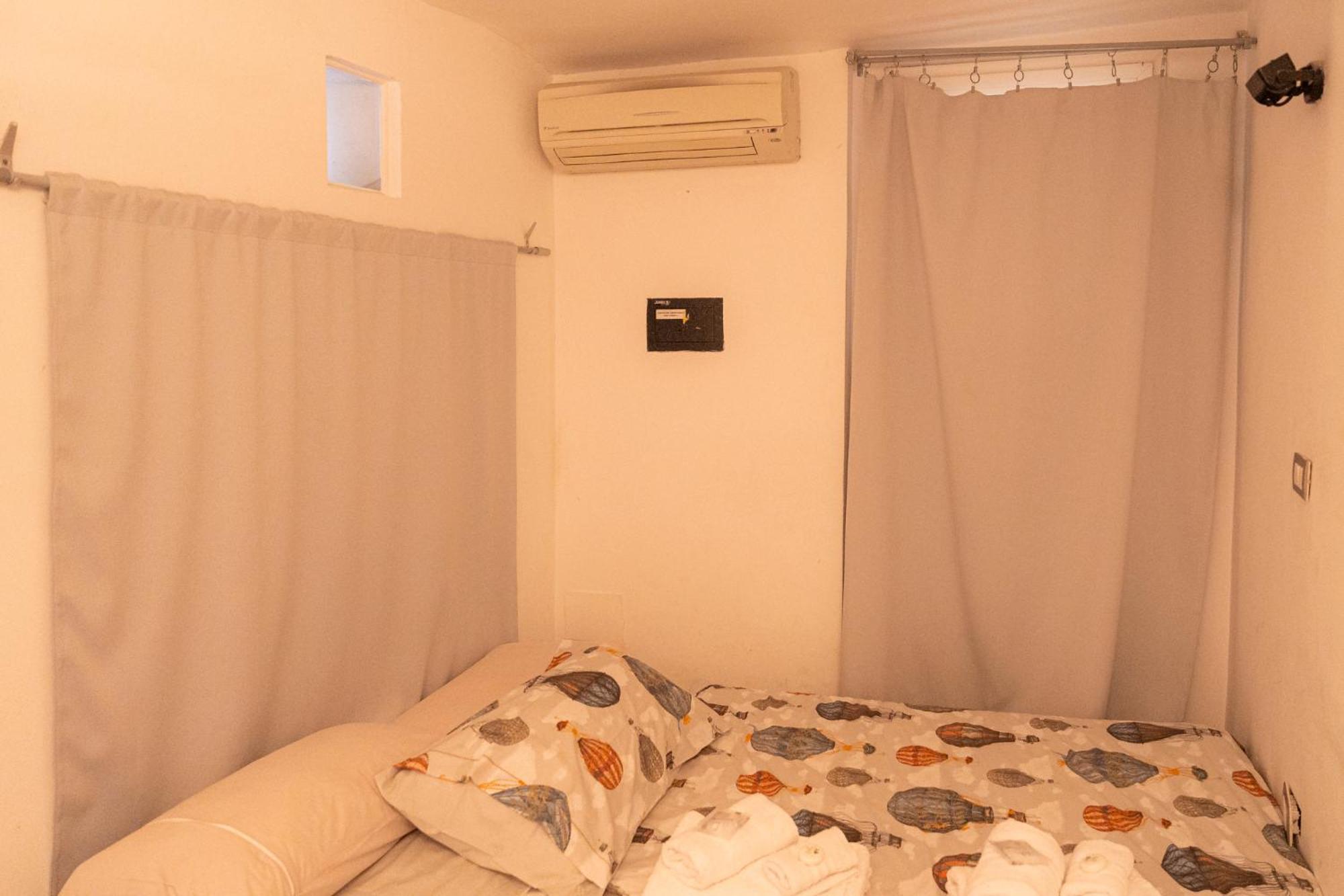 Homehouse Serpenti - Colosseum - Rione Monti ローマ 部屋 写真