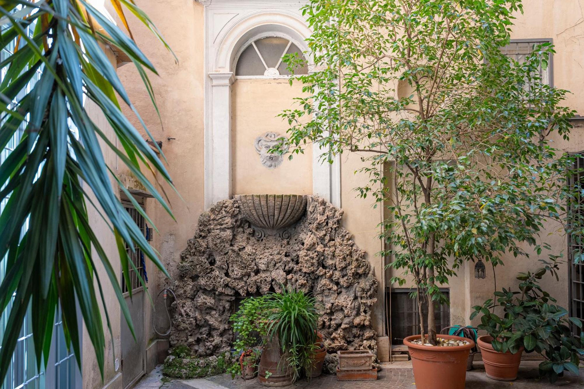 Homehouse Serpenti - Colosseum - Rione Monti ローマ エクステリア 写真